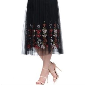 🎯NWOT Moon Collection Floral Skirt Mesh Overlay Black Size M/L
